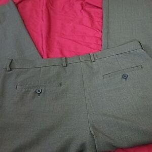 Axist Men's Gray Dress Pants - Classic Straight Fit 36x30 Like New